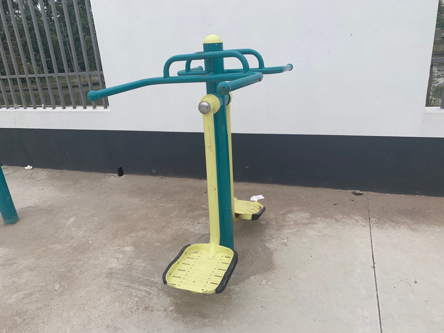 双人钟摆器