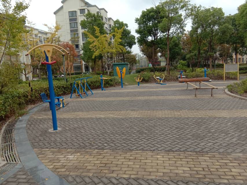 第四工作站安通路健身路径