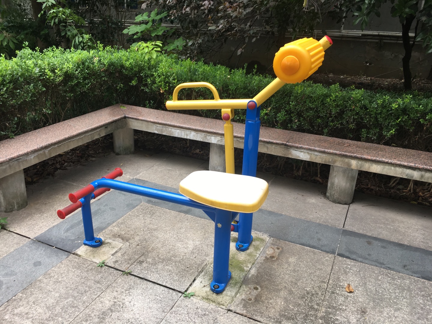 腹背锻炼器