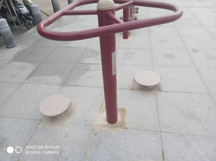 扭腰器