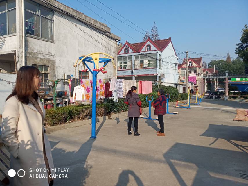 暮紫桥居委奚家宅广场健身点
