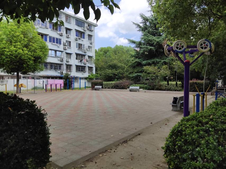 嘉邦社区棋盘路1111弄健身点