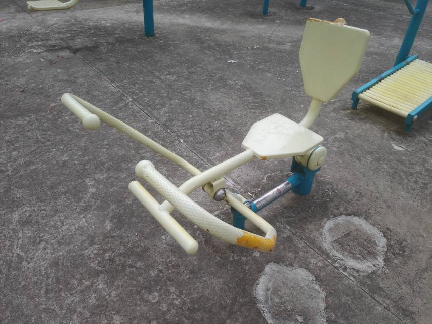 划船器