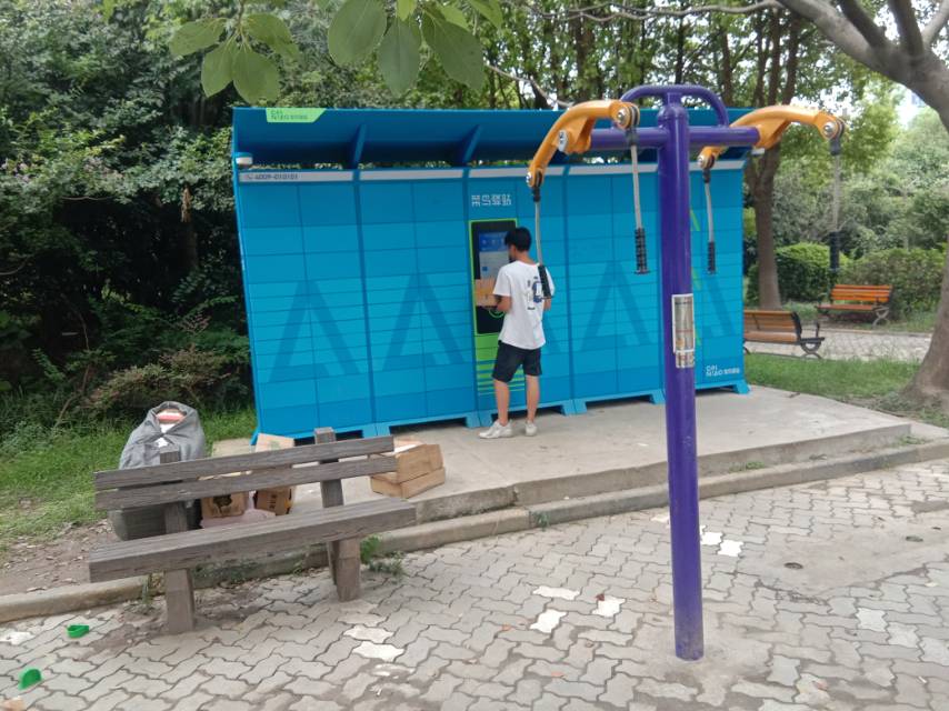 牵引器