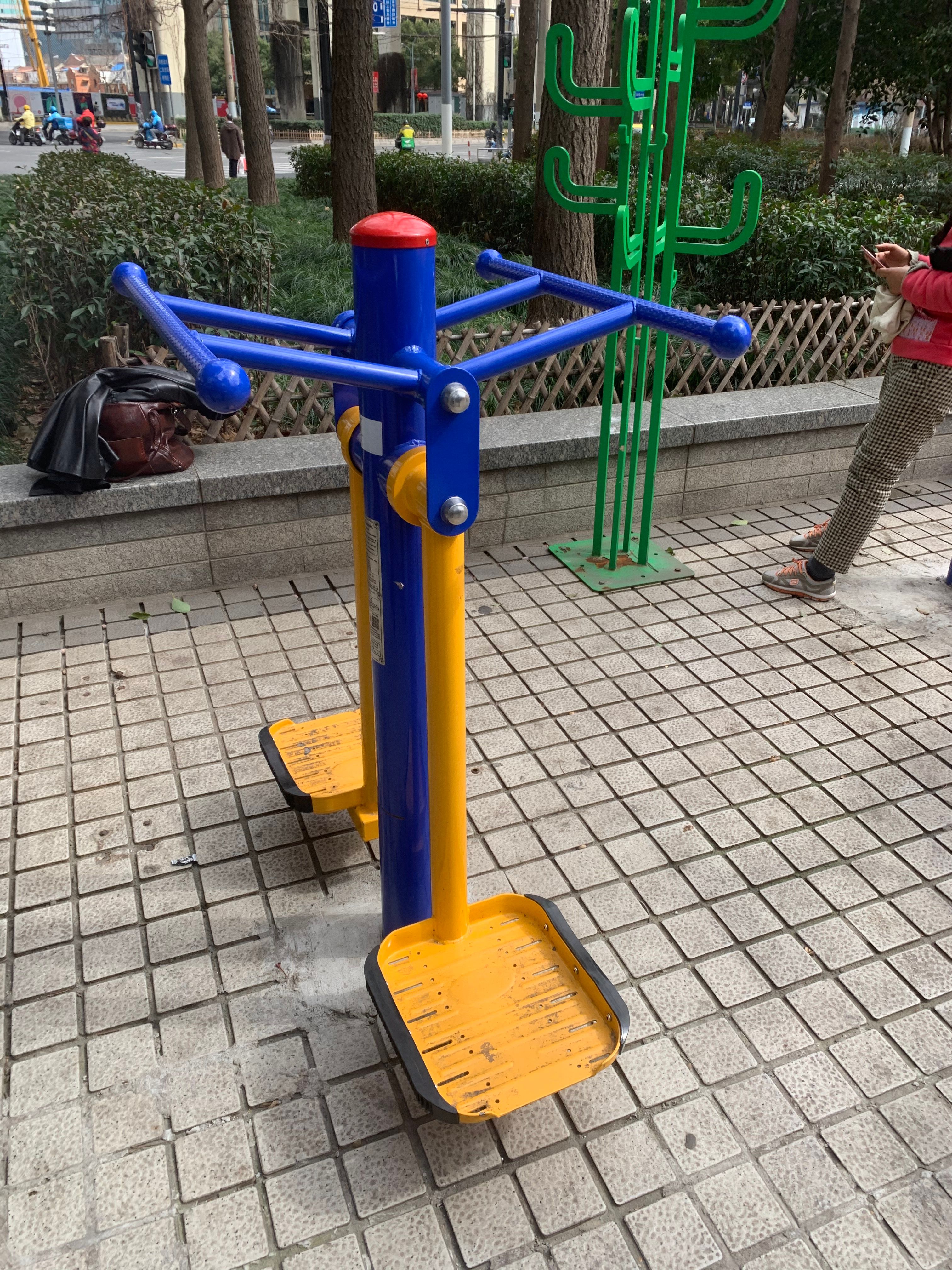 双人晃板器