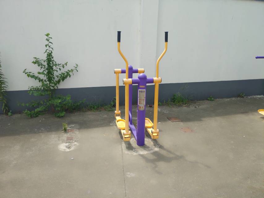 椭圆跑步机