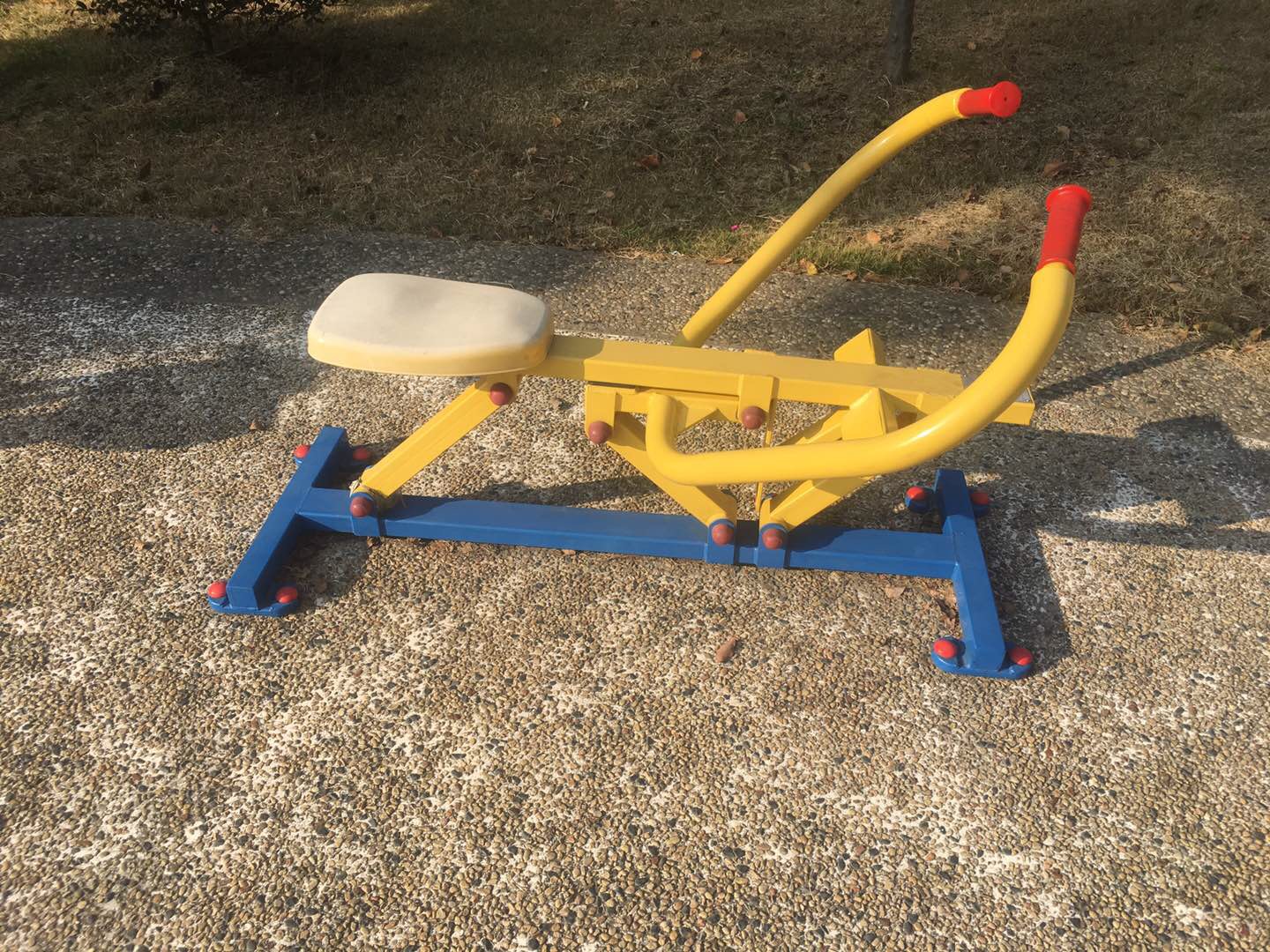 自重划船器