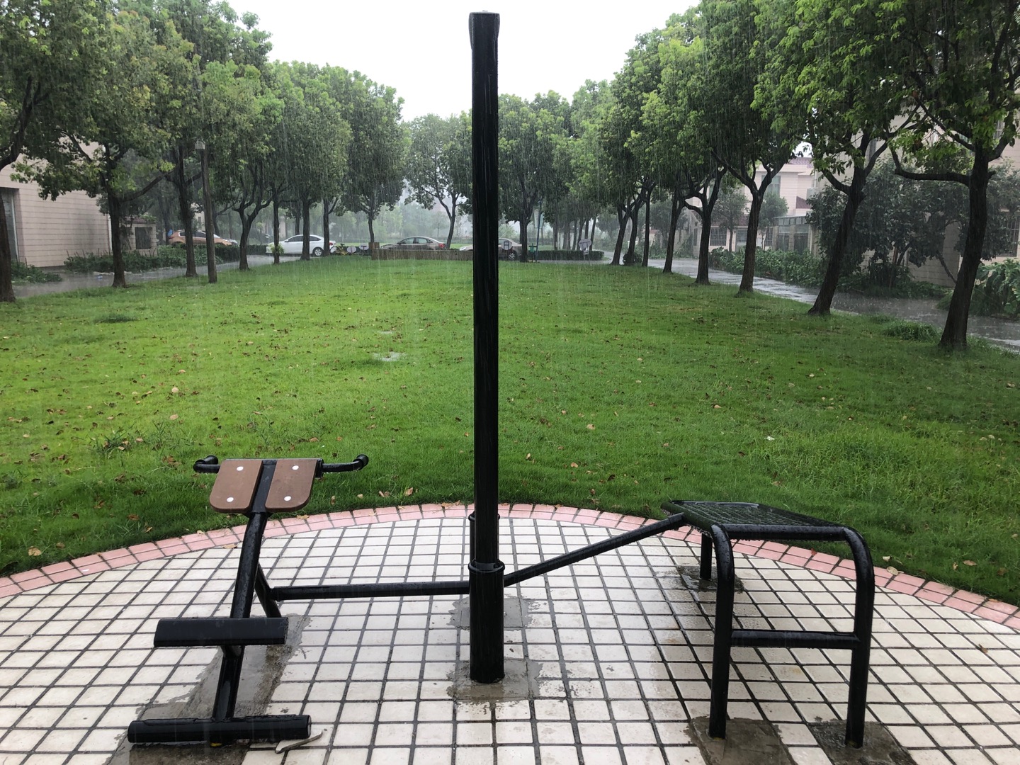 背腹肌训练器