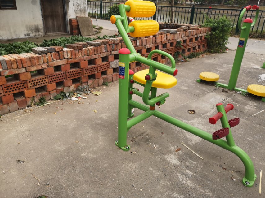 自重腹背锻炼器