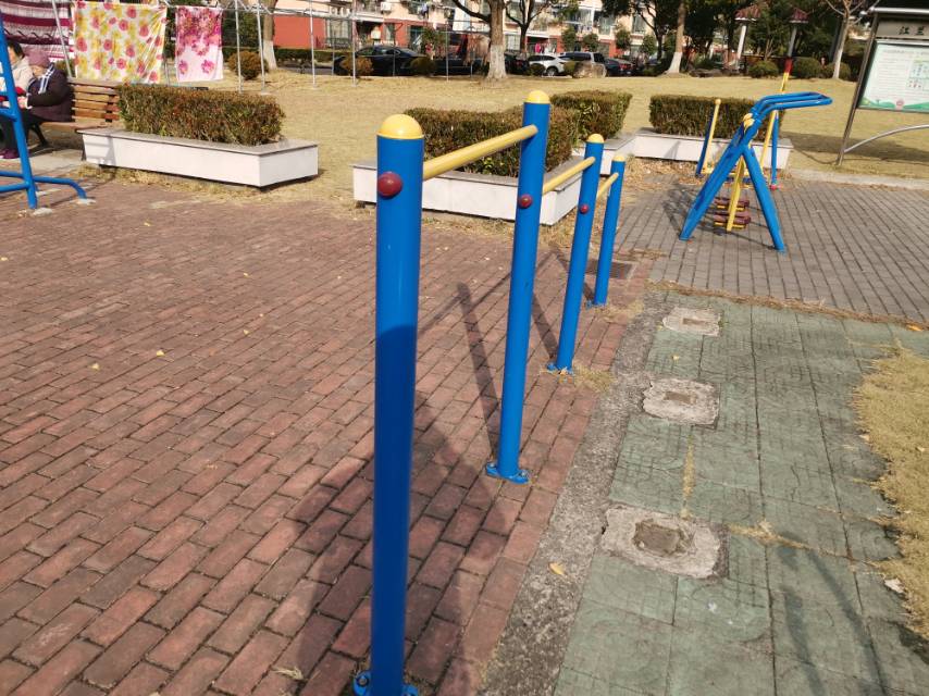 压腿杠