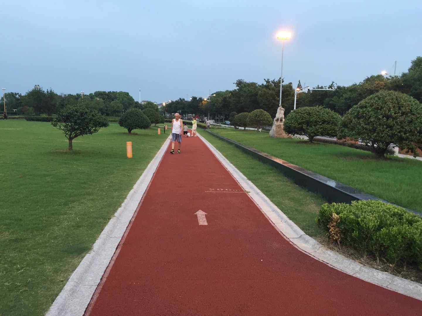 市民广场健身步道