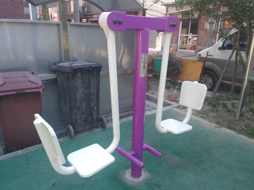 双人蹬腿器
