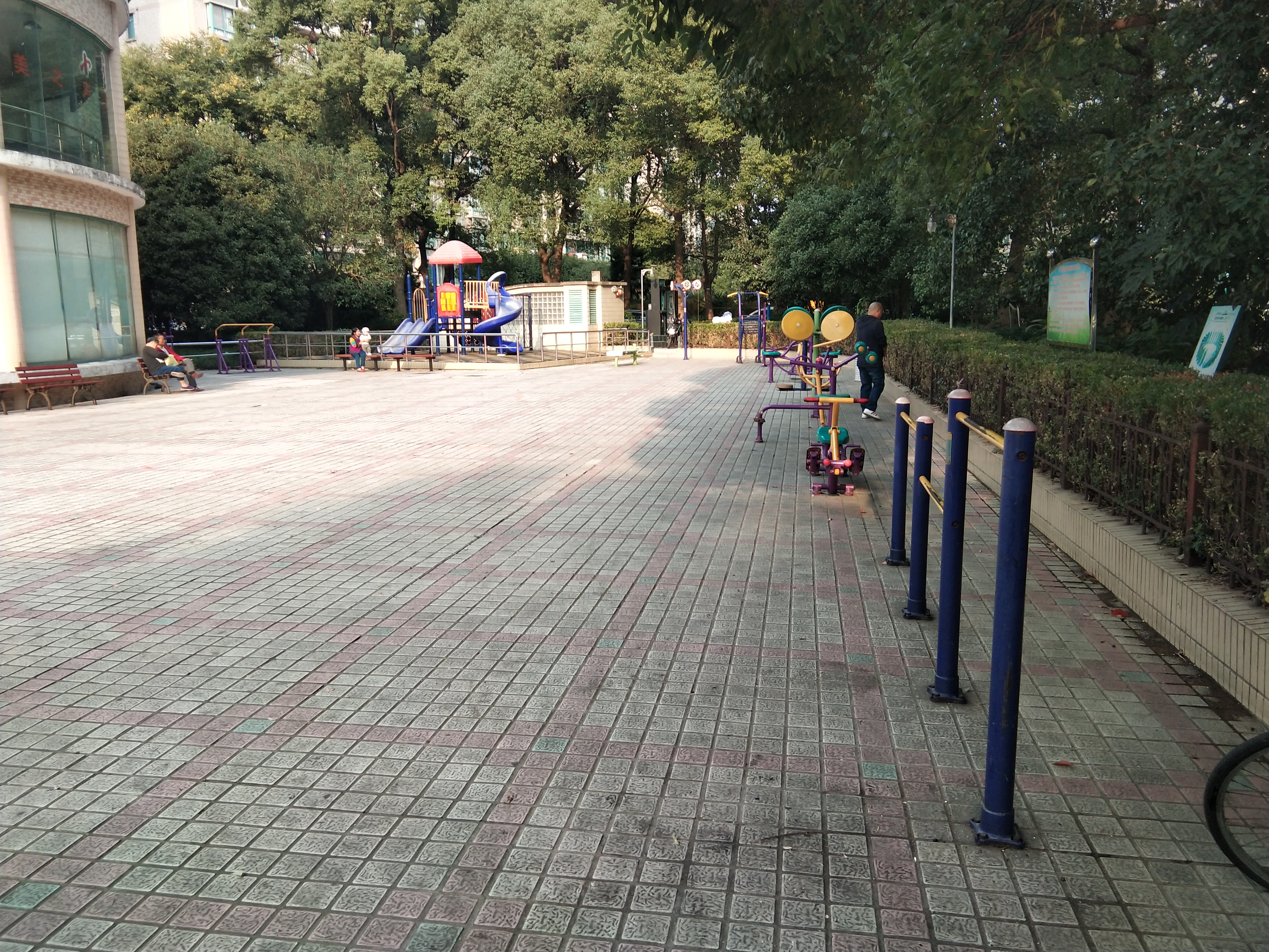 上南花城健身点