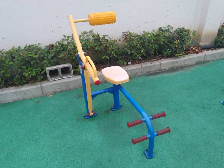 腹背锻炼器