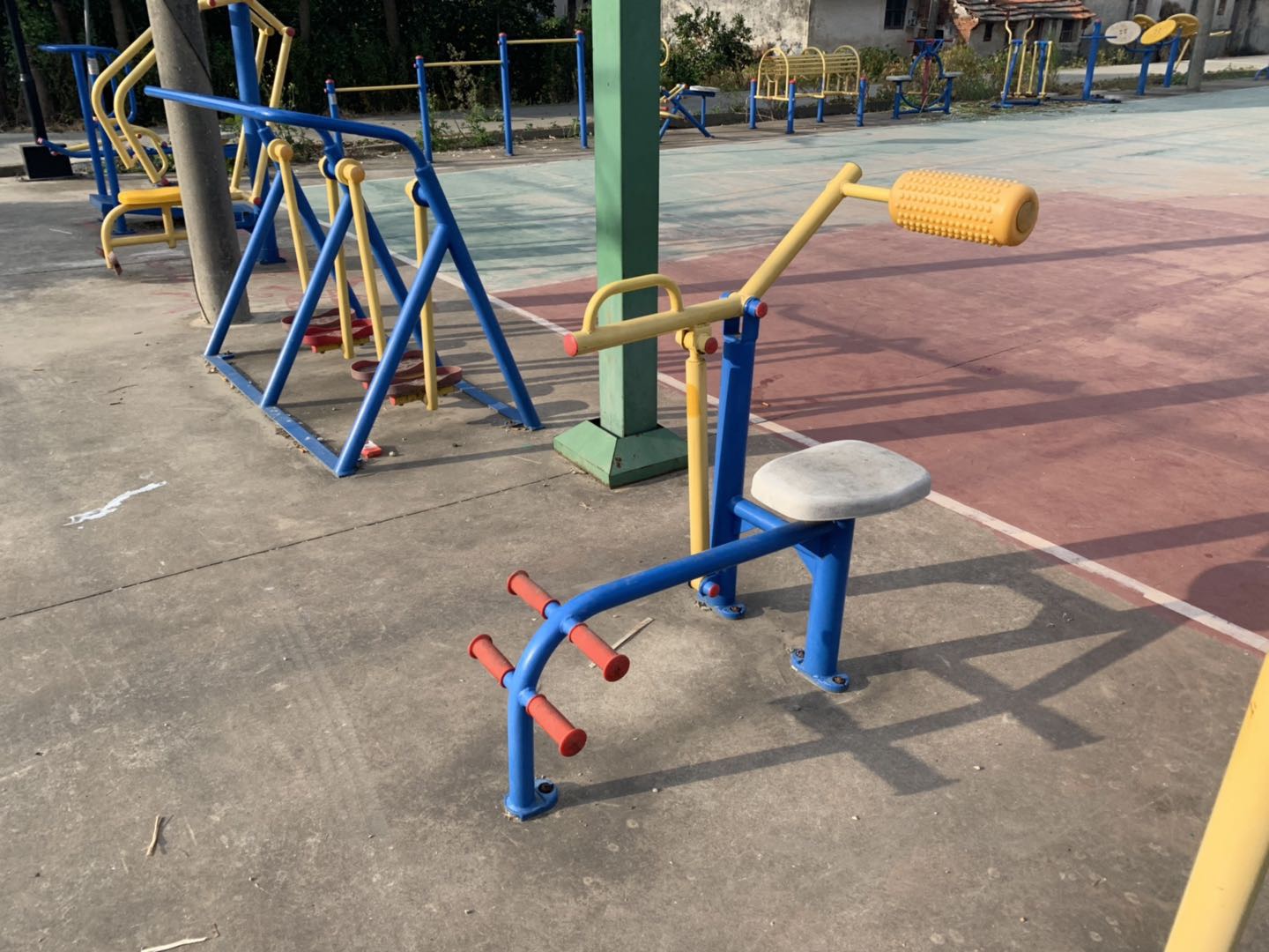 腹背锻炼器