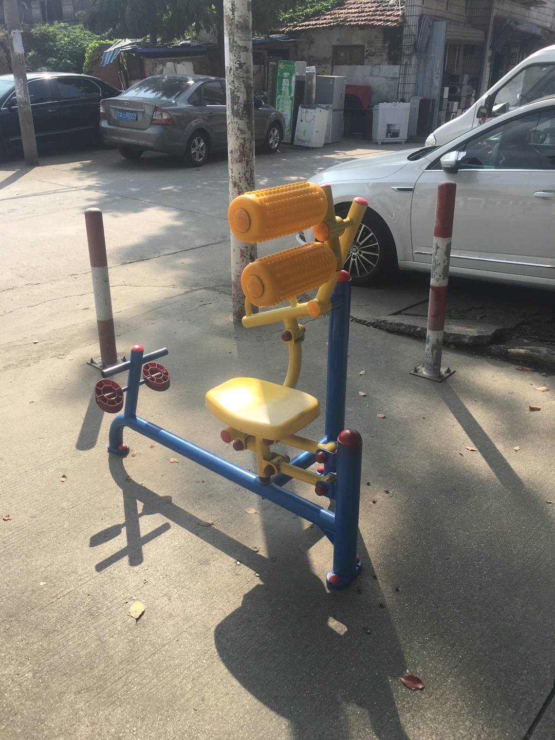 自重腹背锻炼器