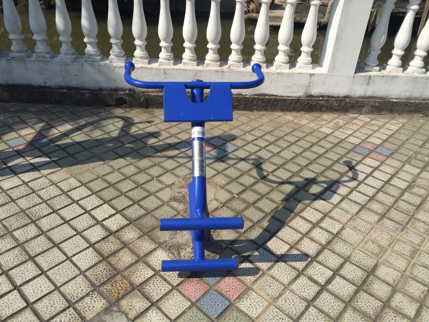 背肌训练器