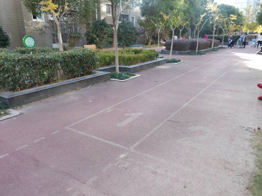 高行绿洲三居健身步道