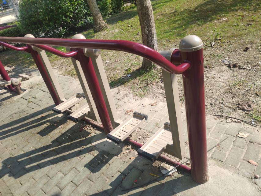 双人漫步器