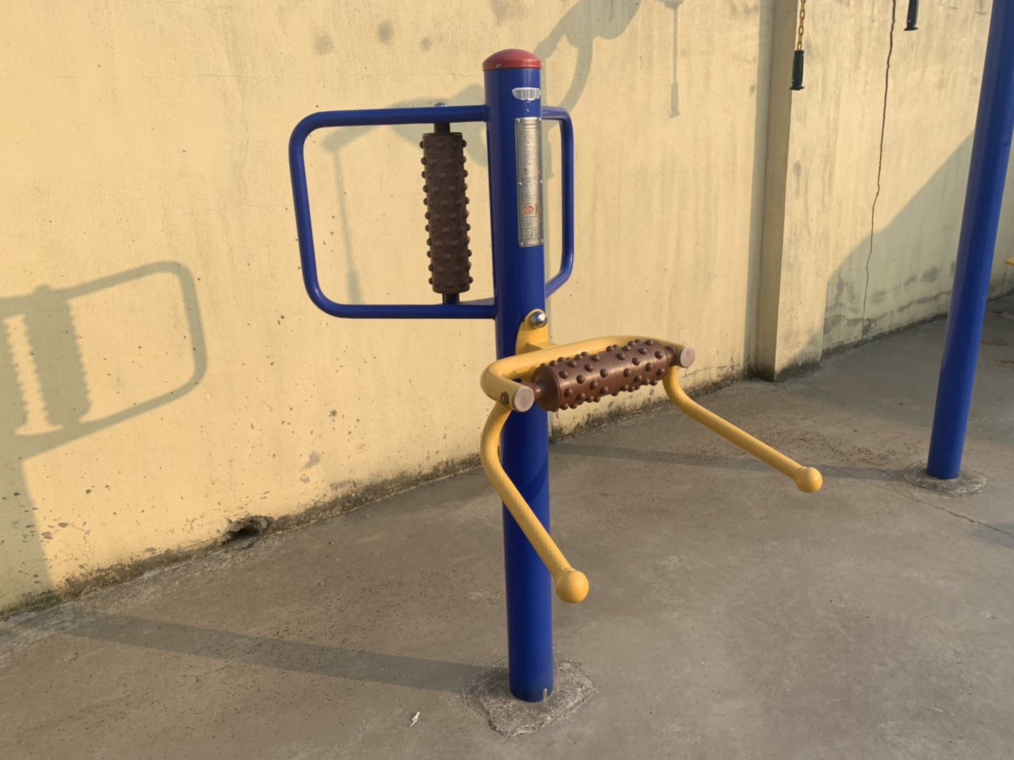 腰背按摩器