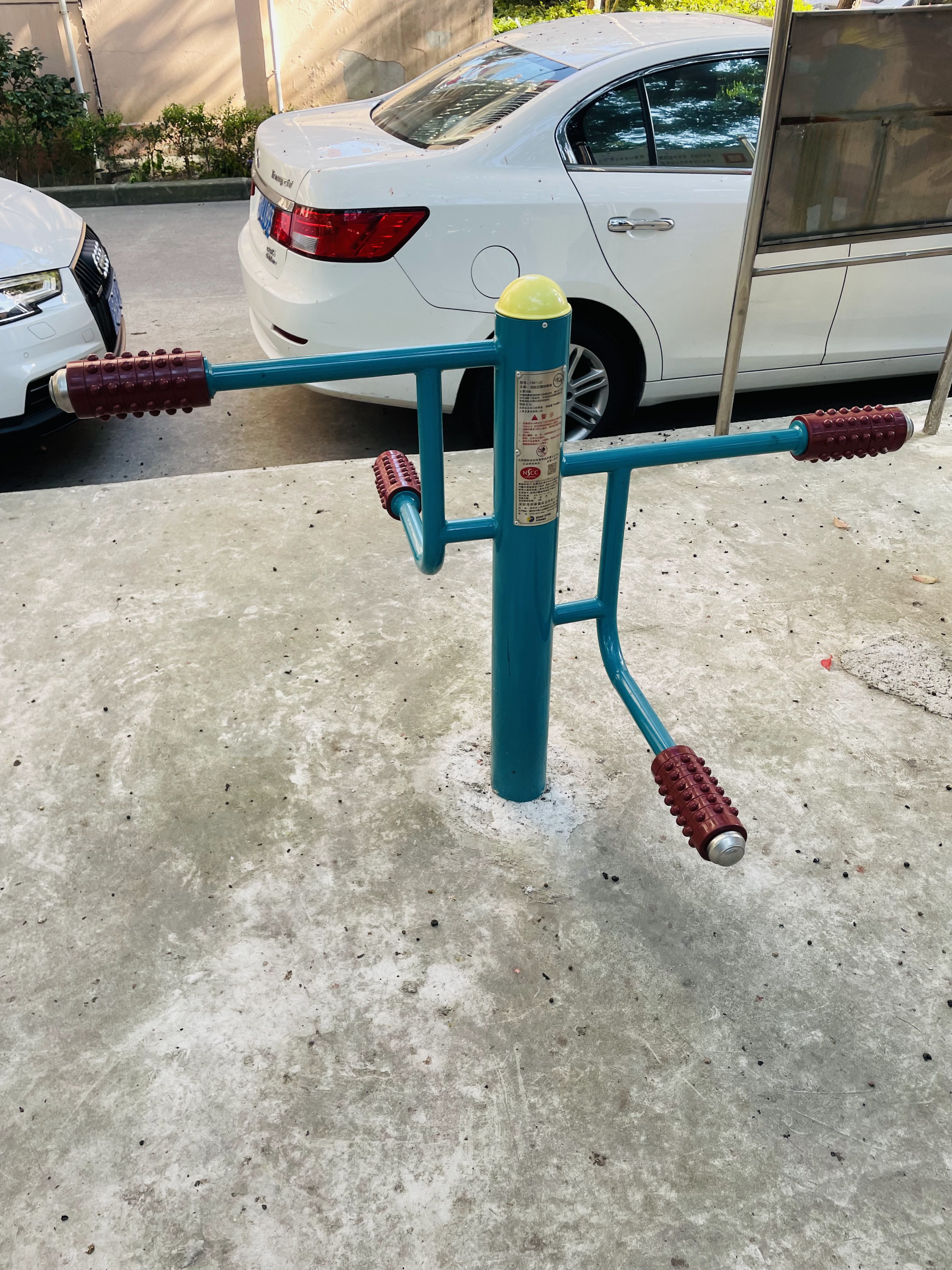 四级压腿按摩器