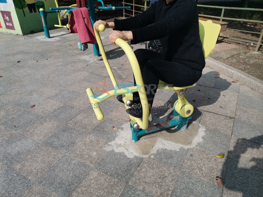 划船器