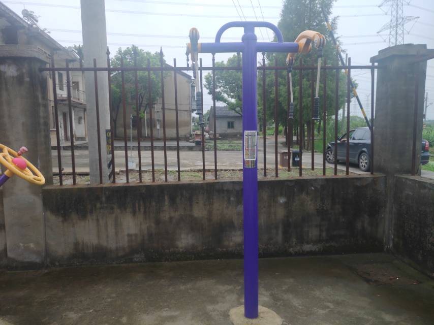 牵引器