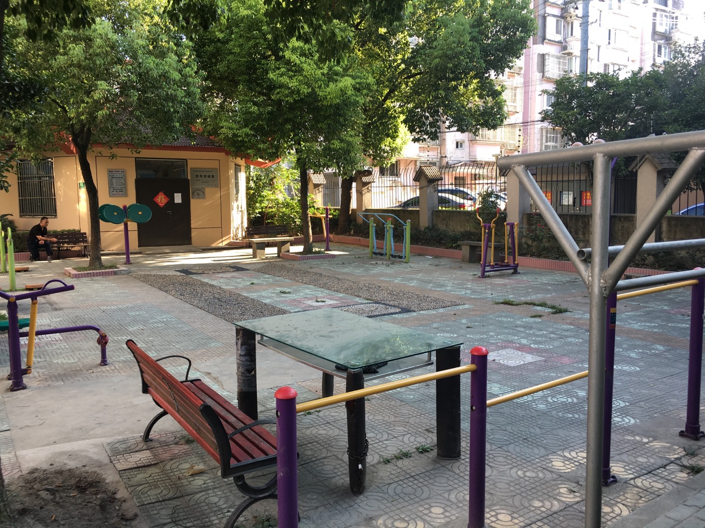宝城新村居委健身点   1