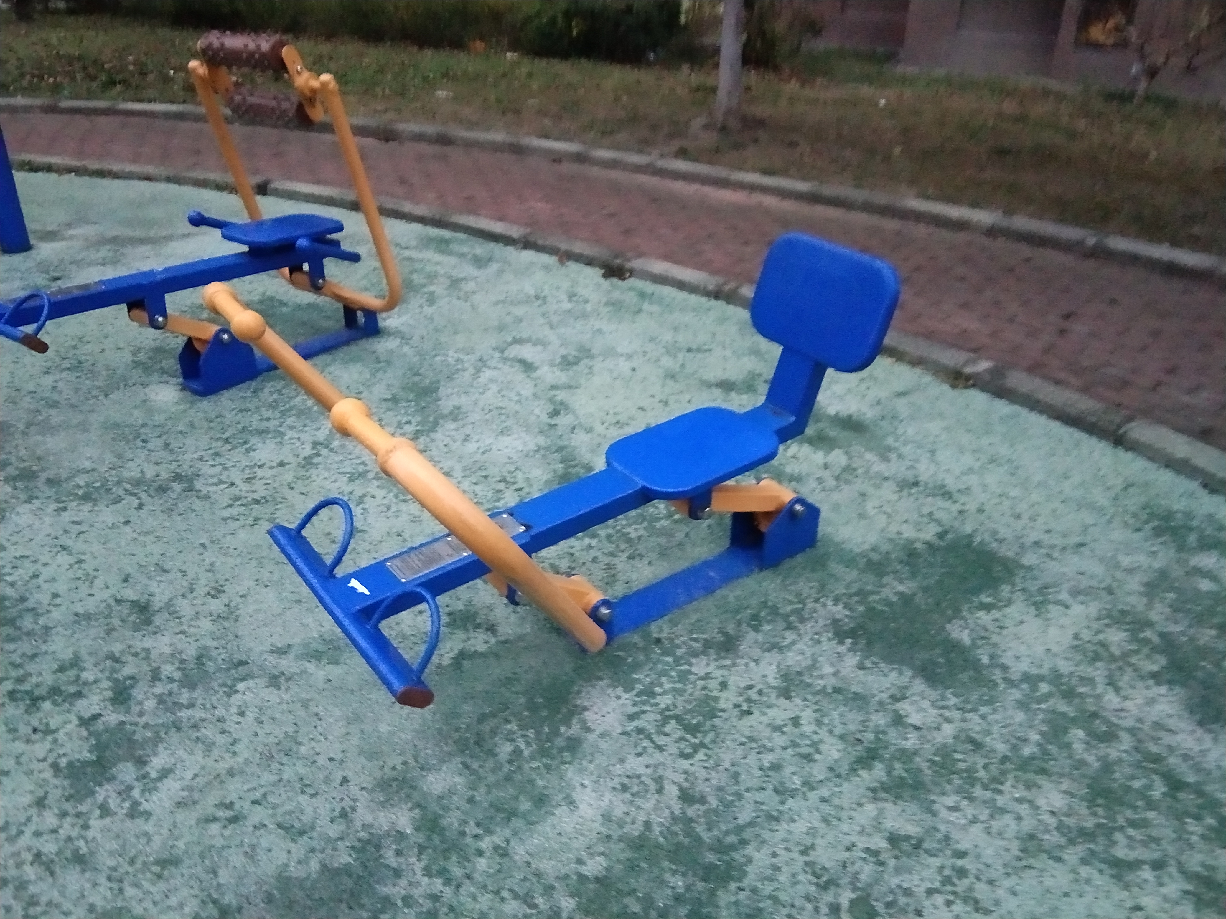 划船器
