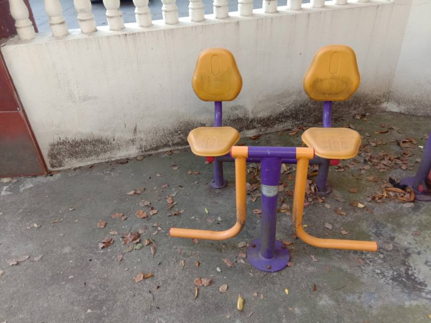 下肢摇摆器