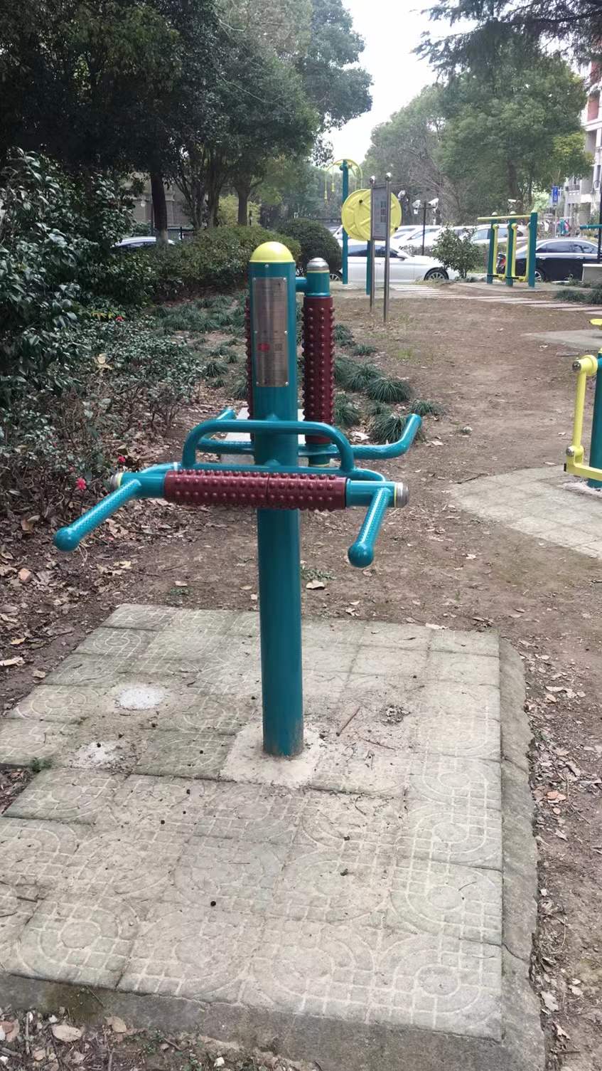 互动式腰背按摩器