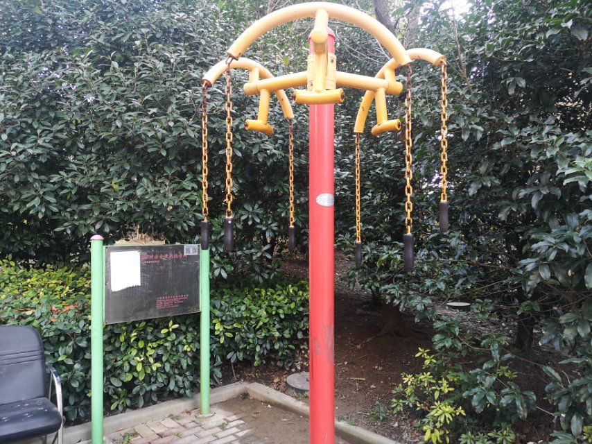 牵引器