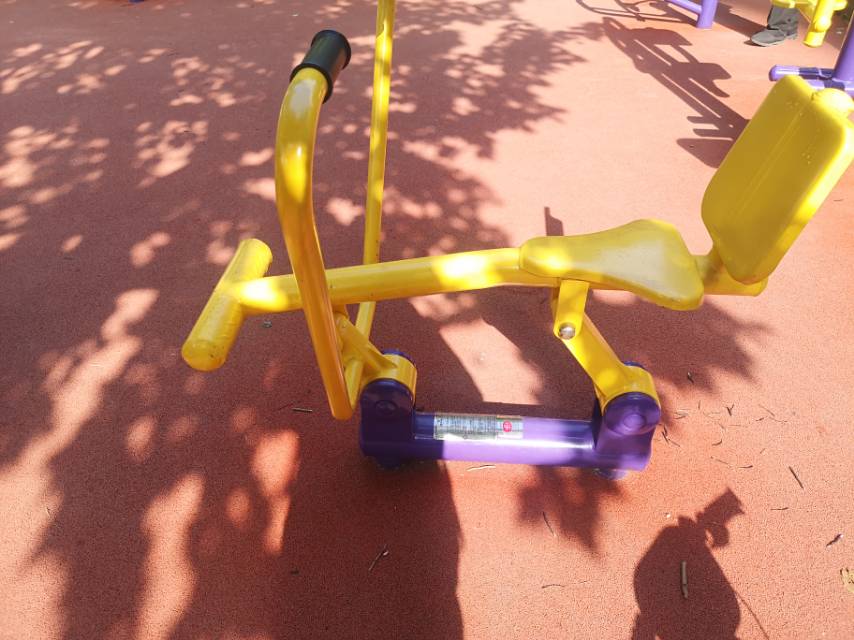 自重划船器