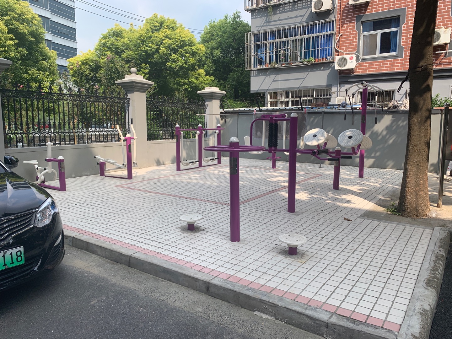 方西红宾苑健身点