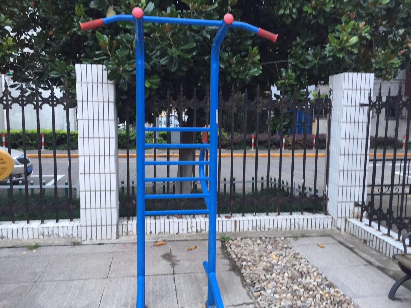 多功能训练器