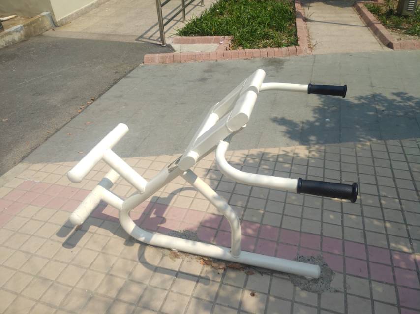 背肌训练器