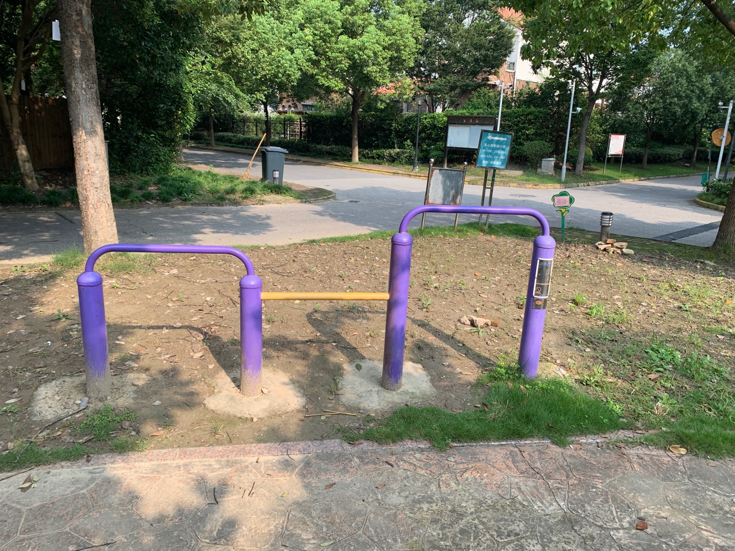 压腿架