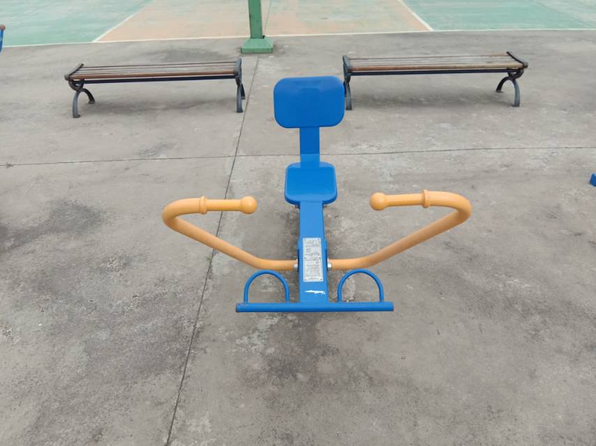 划船器