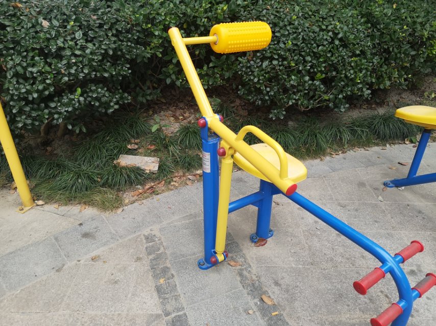 腹背锻炼器