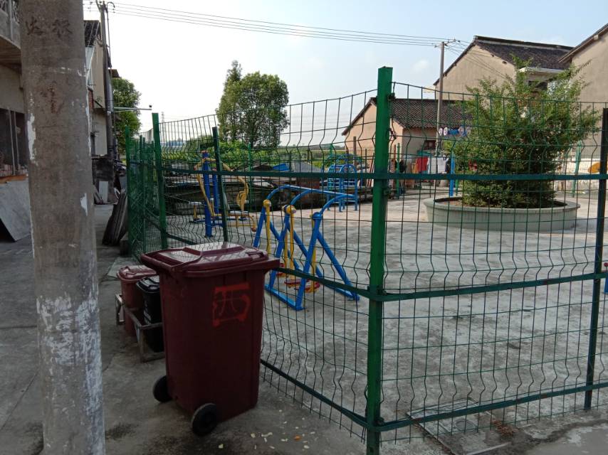 李家村西八字桥市民健身点