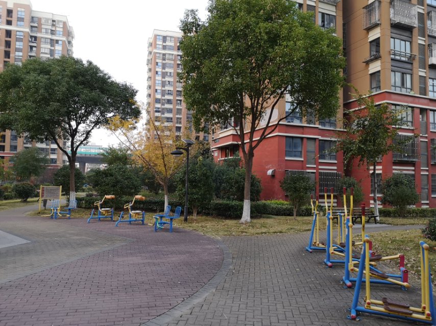 高木桥路居委健身苑点