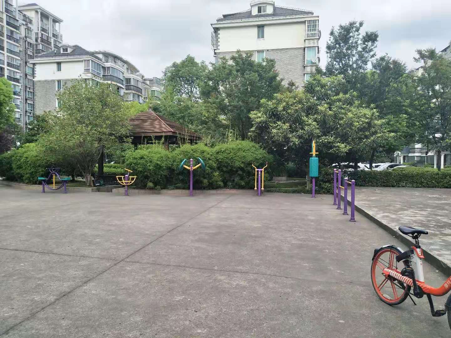 万升家园健身点
