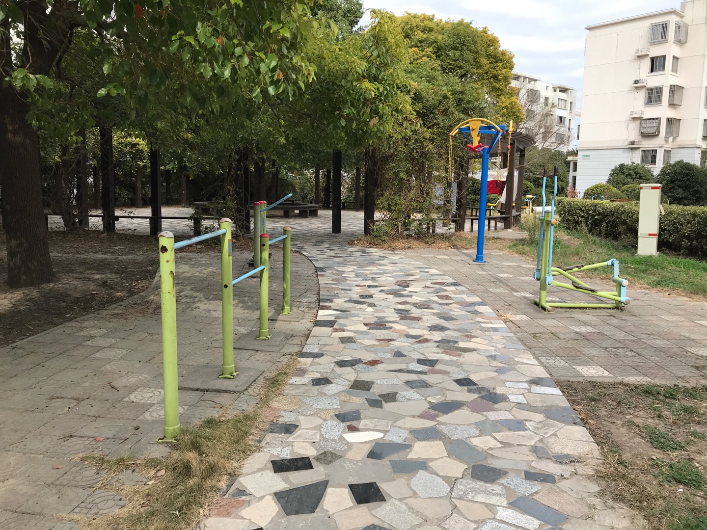 崂山二村居委会健身点（一）