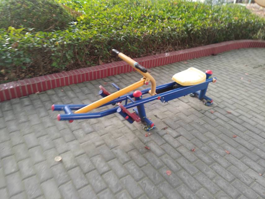 划船器