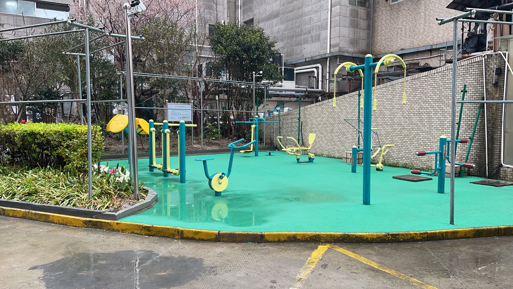 浦建居委市民益智健身点2