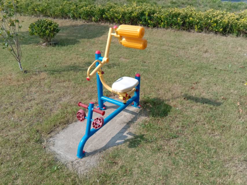 自重腹背锻炼器