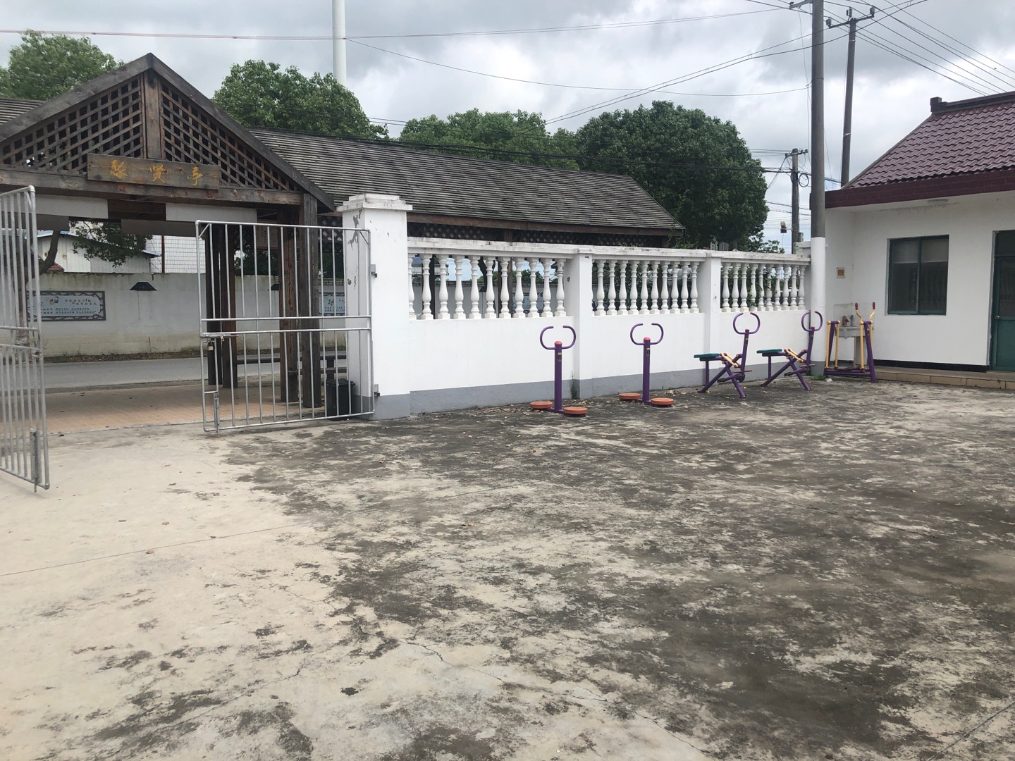 杨溇村村委会第一健身苑点