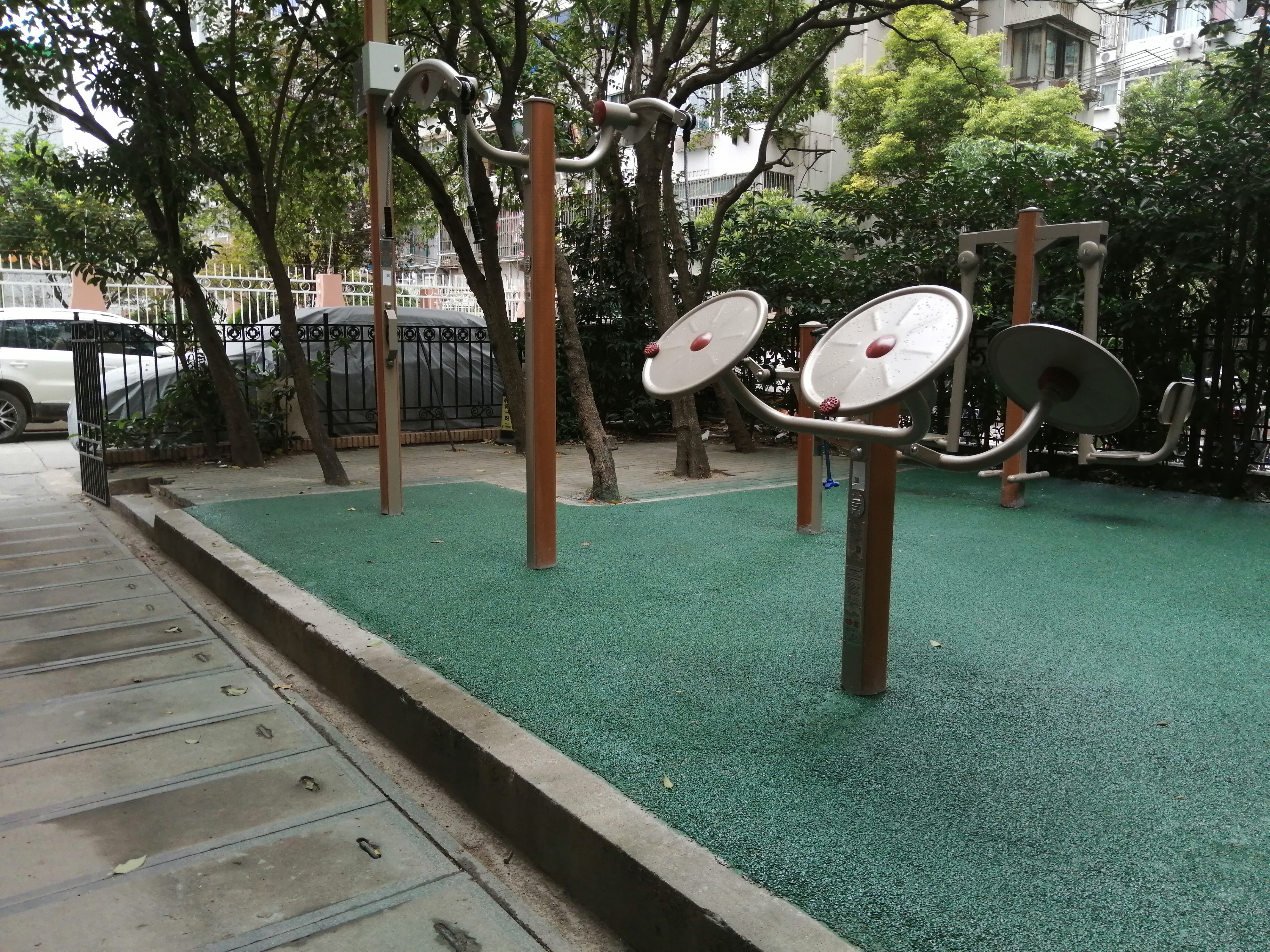 南浦公寓市民益智健身点