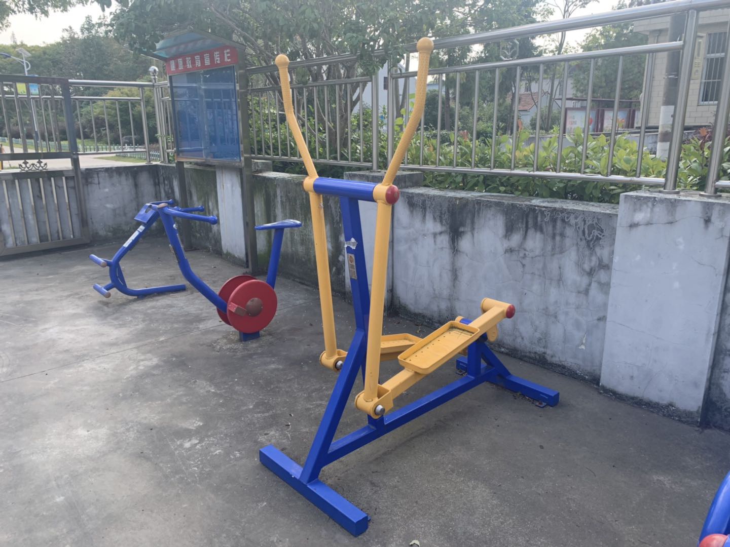 室外椭圆机