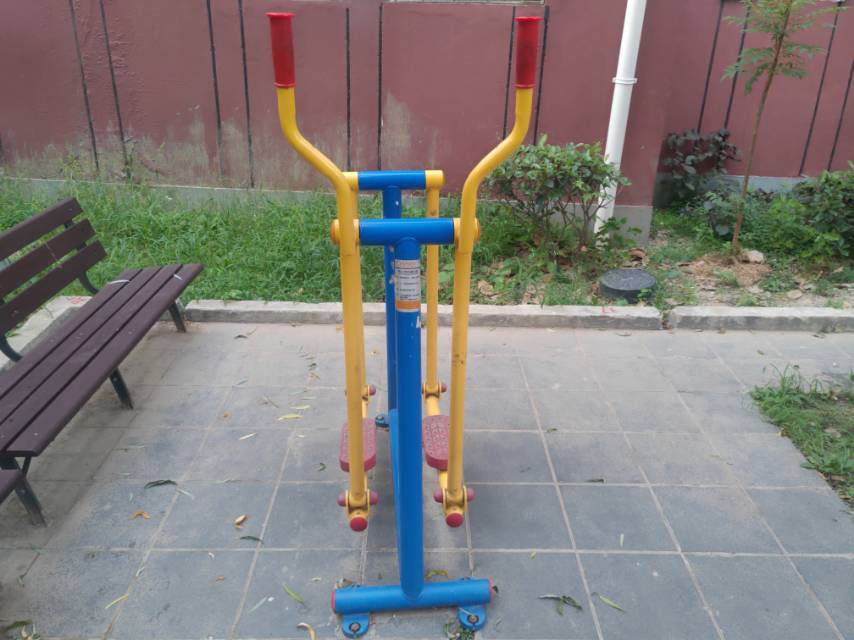 单人漫步器